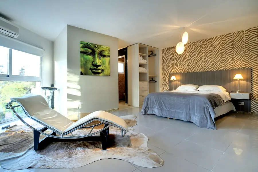 Interior — Orange Suite